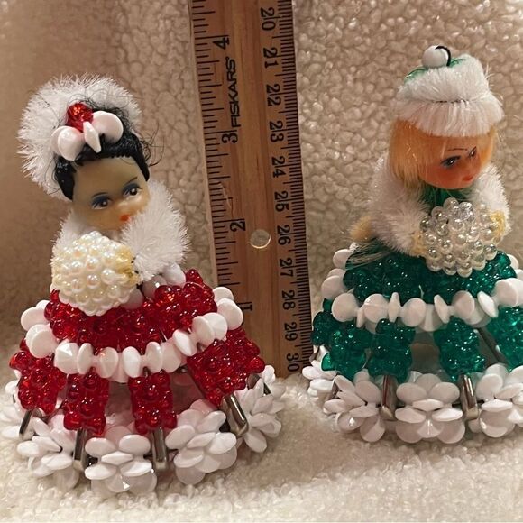 Vintage Handmade Beaded Christmas Safety-pin Dolls Set of 2 Red Green - Picture 15 of 15